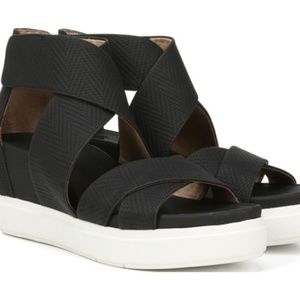 Dr SCHOLLS SKIPS SANDAL